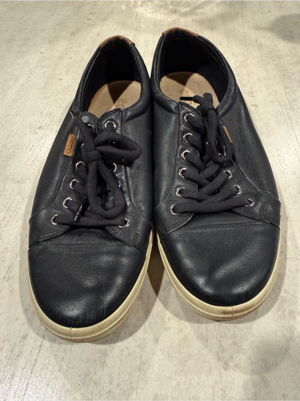 ECCO Soft 7 Women Size 10 Black Leather Lace Up Sneaker Comfort Shoes Extra Wide